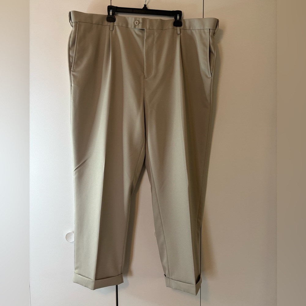Saddlebred Men's Classic Khaki Dress Pants
